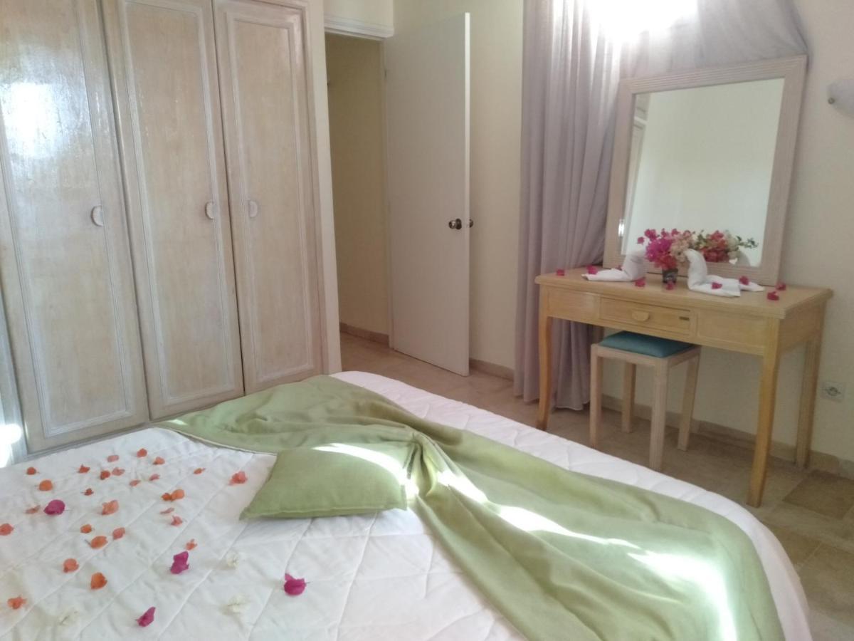 Appart Hotel Rodes メズライア エクステリア 写真